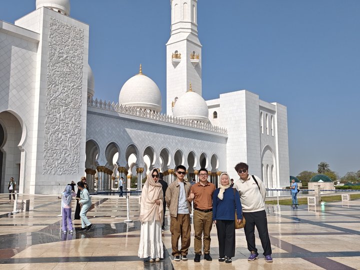 Haorun Medical Dubaira bidaiatzen du tokiko kultura eta merkatuko aukerak arakatzeko
